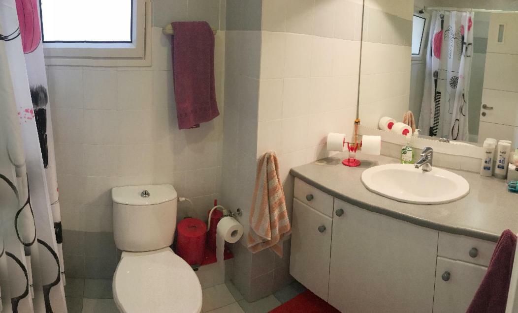 Comfortable Quiet Room With A Private Bathroom In Shared Apartment Tel Aviv Exteriér fotografie